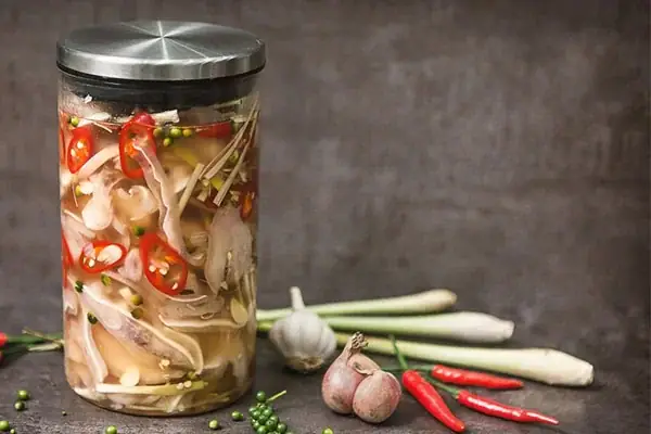 Cách Nấu Nước Mắm Ngâm Tai Heo Chuẩn Vị, Giòn Sần Sật Tại Nhà