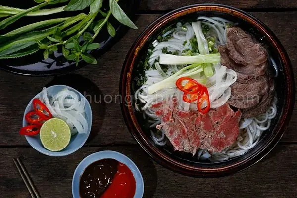Hướng Dẫn Chi Tiết Cách Nấu Nước Phở Bò Ngon Chuẩn Vị Tại Nhà