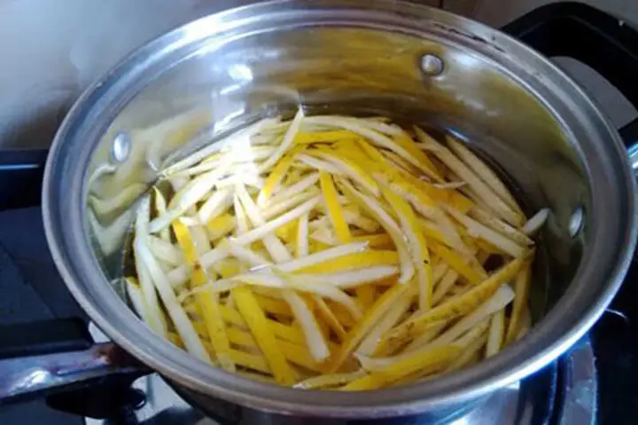 Cách nấu nước vỏ bưởi uống giảm cân hiệu quả tại nhà