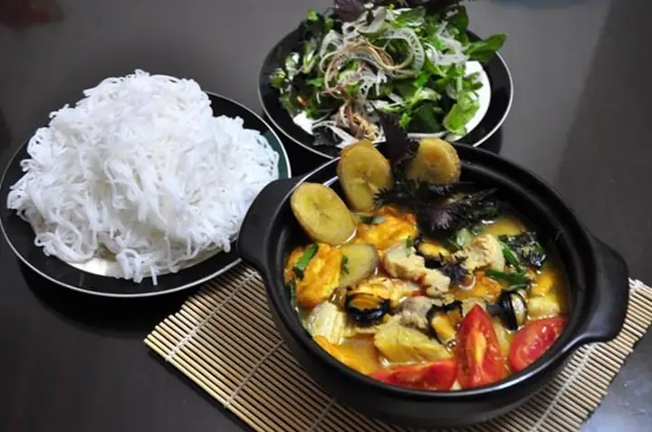 Cách Nấu Ốc Bươu Om Chuối Đậu: Chuẩn Vị Bắc Xưa