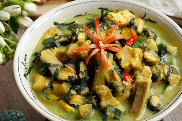 cách nấu ốc xào chuối xanh