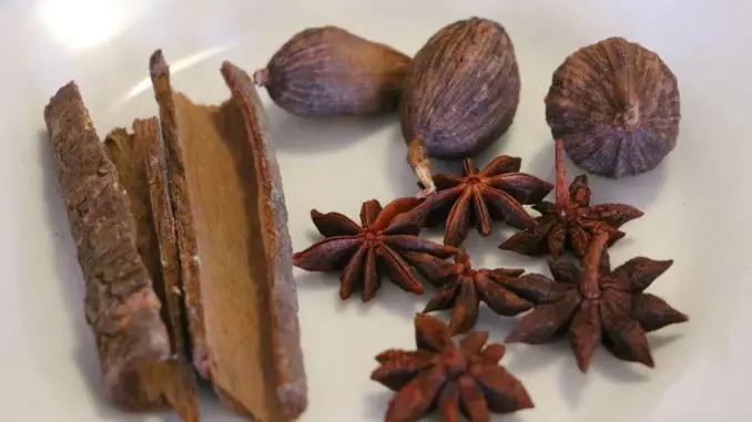 Hướng Dẫn Chi Tiết Cách Nấu Phở Bò Ngon Chuẩn Vị Để Kinh Doanh Hướng Dẫn Chi Tiết Cách Nấu Phở Bò Ngon Chuẩn Vị Để Kinh Doanh