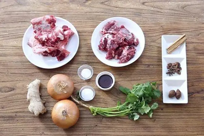 Cách Nấu Phở Bò Tái Tại Nhà Chuẩn Vị, Đậm Đà Như Quán Cách Nấu Phở Bò Tái Tại Nhà Chuẩn Vị, Đậm Đà Như Quán