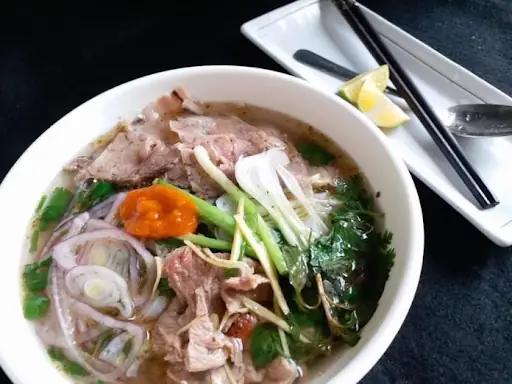 Cách Nấu Phở Bò Với Sá Sùng: Hướng Dẫn Từng Bước Chuẩn Vị Cách Nấu Phở Bò Với Sá Sùng: Hướng Dẫn Từng Bước Chuẩn Vị
