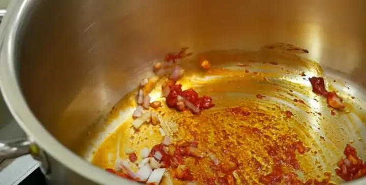 Hướng dẫn chi tiết cách nấu phở gà của Vành Khuyên chuẩn vị