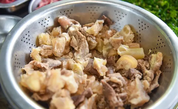 Cách Nấu Phở Gân Bò Ngon Chuẩn Vị Tại Nhà Cách Nấu Phở Gân Bò Ngon Chuẩn Vị Tại Nhà