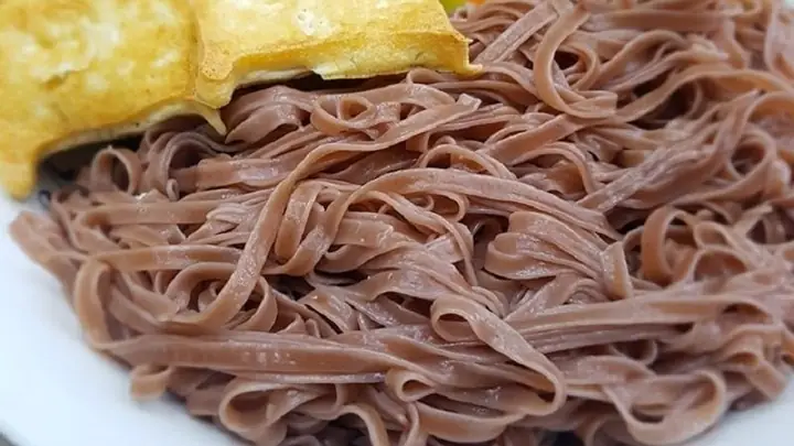 Hướng Dẫn Chi Tiết Cách Nấu Phở Gạo Lứt Ngon Chuẩn Vị Tại Nhà Hướng Dẫn Chi Tiết Cách Nấu Phở Gạo Lứt Ngon Chuẩn Vị Tại Nhà