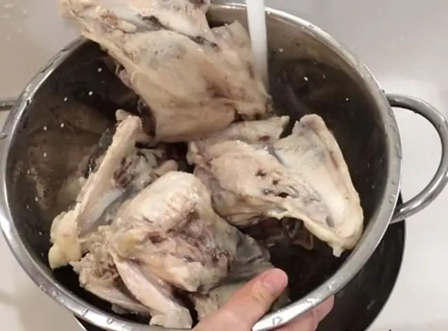 Hướng Dẫn Cách Nấu Phở Truyền Thống Gà Ngon Chuẩn Vị Hướng Dẫn Cách Nấu Phở Truyền Thống Gà Ngon Chuẩn Vị