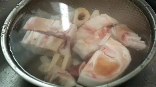 Cách Nấu Phở Xương Bò Thơm Ngon: Bí Quyết Nước Dùng Trong, Ngọt