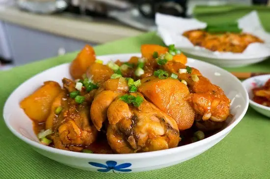 Cách Nấu Rắn Mèo Hầm Gà: Bí Quyết Món Ngon Bổ Dưỡng Cách Nấu Rắn Mèo Hầm Gà: Bí Quyết Món Ngon Bổ Dưỡng