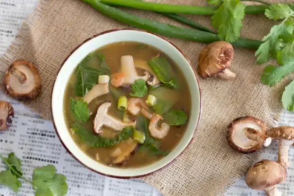 Cách nấu rau cải thìa ngon, giòn, xanh mướt chuẩn vị