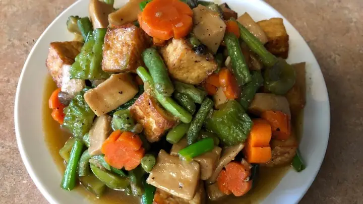 Cách Nấu Rau Củ Chay Ngon Miệng Và Giàu Dinh Dưỡng