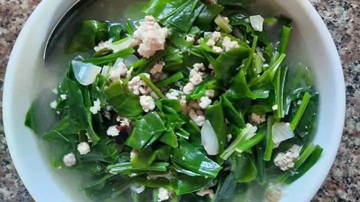 CÁCH NẤU CANH RAU MÃ ĐỀ THỊT BÒ NGON DỄ ĂN