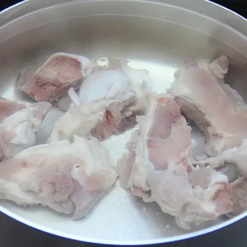 Hướng dẫn chi tiết cách nấu riêu cua bò ngon chuẩn vị