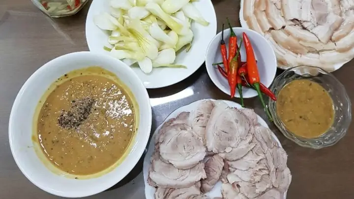 Cách nấu rươi với củ niễng: Công thức ngon tại nhà