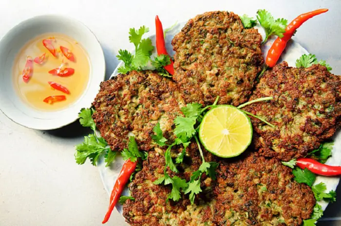 cách nấu rươi xúc bánh đa