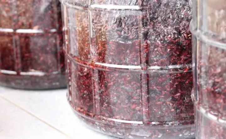 Cách nấu rượu nếp cẩm bằng nồi cơm điện ngon