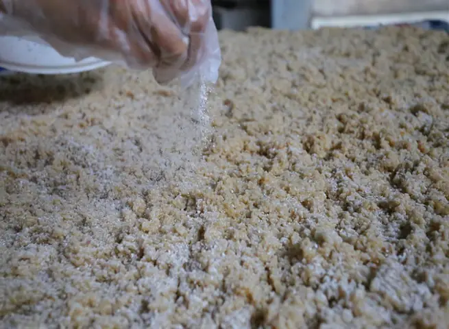 Hướng dẫn chi tiết cách nấu rượu ngon nhất: Từ chọn gạo đến ủ hương