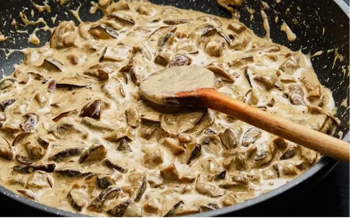 Cách nấu sốt kem nấm sánh mịn, chuẩn vị nhà hàng