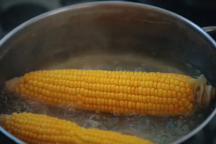 Cách làm sữa bắp giảm cân với nước cốt dừa