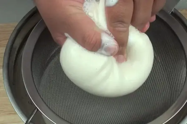 Hướng Dẫn Nấu Sữa Đậu Nành Không Bị Đông Thơm Ngon