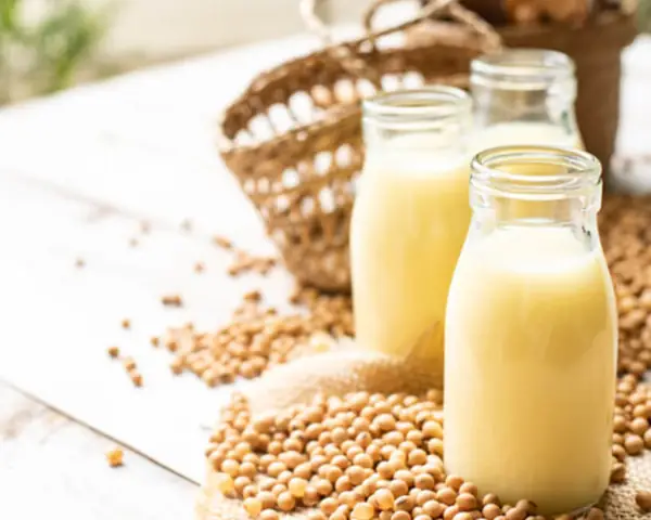 Hướng Dẫn Nấu Sữa Đậu Nành Không Cần Máy Xay Thơm Ngon
