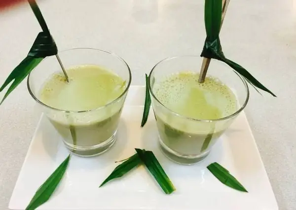 Hướng Dẫn Chi Tiết Cách Nấu Sữa Đậu Nành Lá Dứa Thơm Ngon