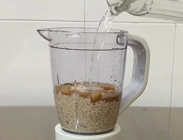 Bước 1: Ngâm các nguyên liệu