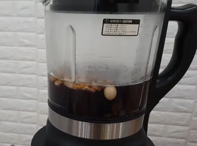 Nấu Sữa Hạnh Nhân Óc Chó Đậu Đen: Công Thức Chi Tiết A-Z