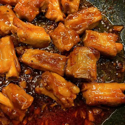 Pha nước sốt chua ngọt Pha nước sốt chua ngọt