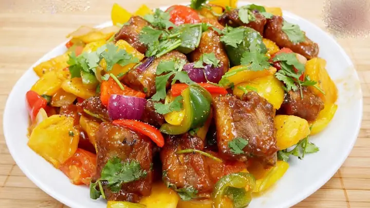 Cách Nấu Sườn Chua Ngọt Với Dứa Ngon Tại Nhà Đơn Giản