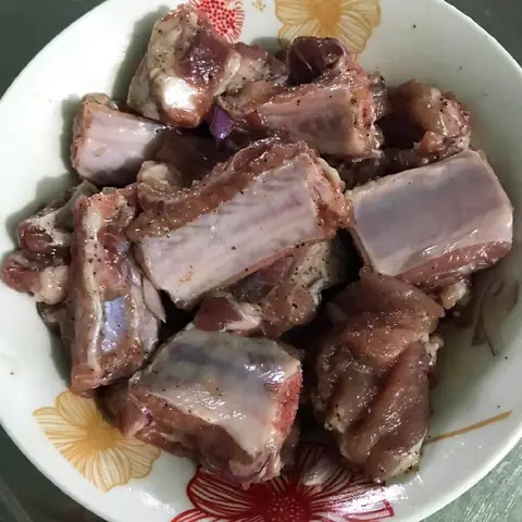 Hướng Dẫn Cách Nấu Sườn Kho Chua Ngọt Đậm Đà Chuẩn Vị