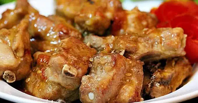 Cách nấu sườn ram mặn chuẩn vị, đậm đà khó cưỡng