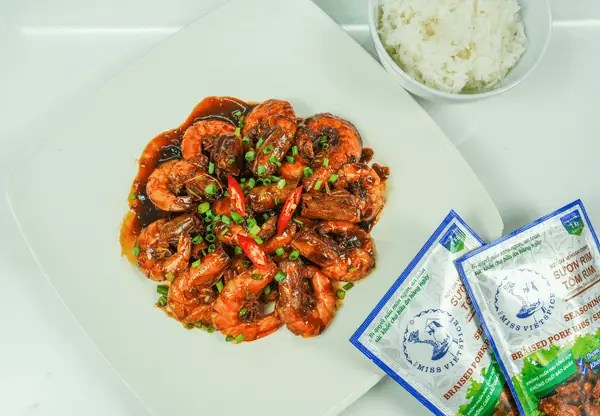 Cách Nấu Sườn Rim Tôm Chuẩn Vị, Đậm Đà Đưa Cơm Gia Đình