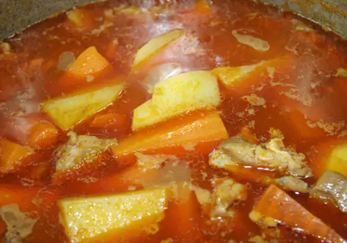 Cách nấu lagu lưỡi heo ăn với bánh mì ngon không cưỡng nổi