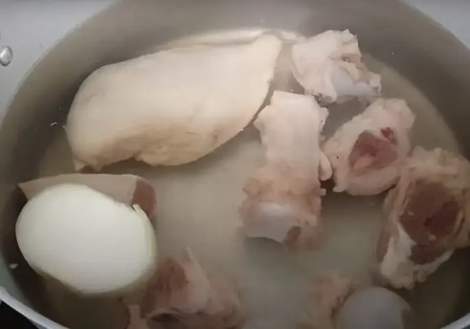 Hướng Dẫn Chi Tiết Cách Nấu Súp Cua Gà Xé Thơm Ngon Chuẩn Vị