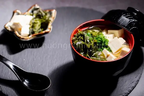 Cách Nấu Súp Miso Nhật Chuẩn Vị: Hướng Dẫn Chi Tiết Tại Nhà