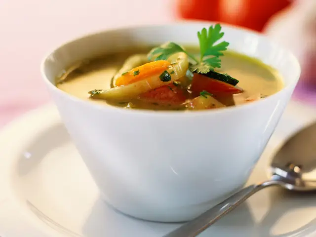 3.3. Cách nấu súp rau củ chay thanh đạm