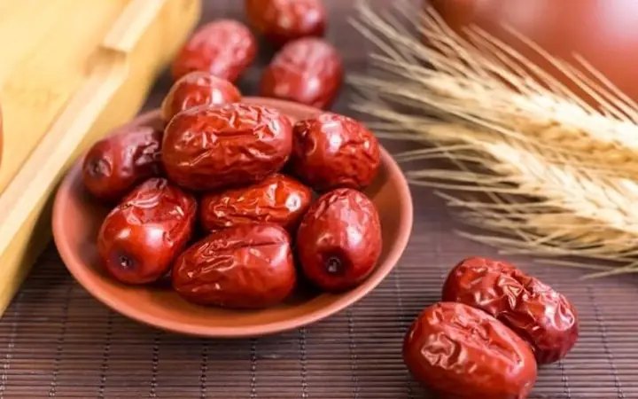 Nên mua táo đỏ cho bé ăn dặm ở đâu uy tín và an toàn? Nên mua táo đỏ cho bé ăn dặm ở đâu uy tín và an toàn?