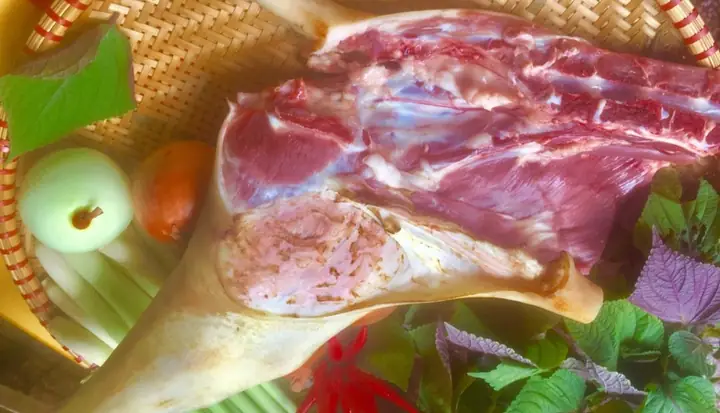 Cách nấu thịt chó với hoa chuối thơm ngon, đậm đà tại nhà