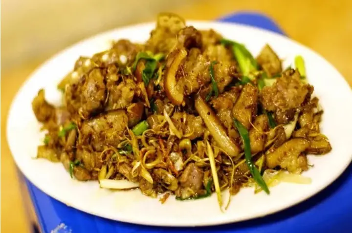 Cách Nấu Thịt Chó Xào Rau Má Ngon Chuẩn Vị Tại Nhà