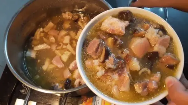 Hướng Dẫn Chi Tiết Cách Nấu Thịt Đông Đơn Giản Tại Nhà