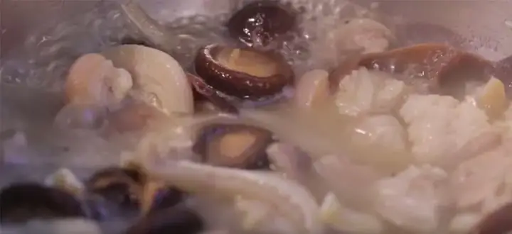 Bí Quyết Nấu Thịt Đông Trong Veo: Từ Truyền Thống Đến Biến Tấu Hấp Dẫn