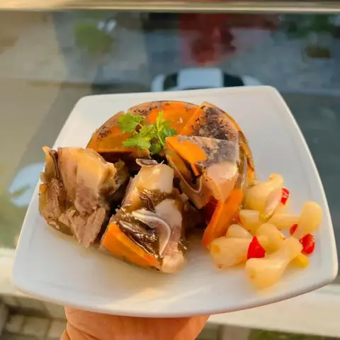 Bí Quyết Nấu Thịt Đông Trong Veo: Từ Truyền Thống Đến Biến Tấu Hấp Dẫn