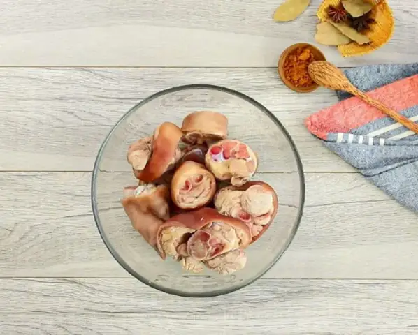 Bí Quyết Nấu Thịt Đông Trong Veo: Từ Truyền Thống Đến Biến Tấu Hấp Dẫn