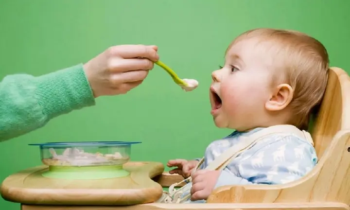 Hướng Dẫn Chi Tiết Cách Nấu Thịt Gà Cho Bé Ăn Dặm Chuẩn Dinh Dưỡng