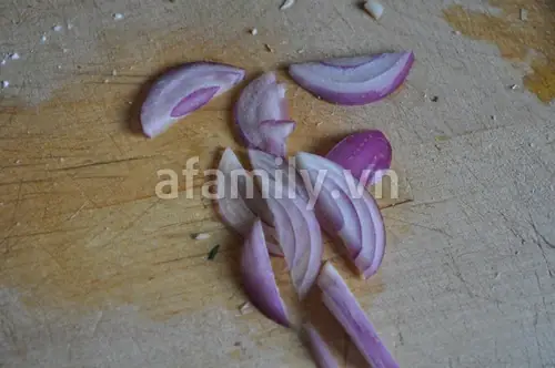 Cách Nấu Thịt Gà Rang Thơm Ngon Đậm Đà Chuẩn Vị Gia Đình