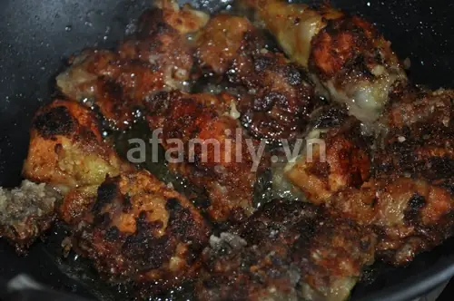 Cách Nấu Thịt Gà Rang Thơm Ngon Đậm Đà Chuẩn Vị Gia Đình