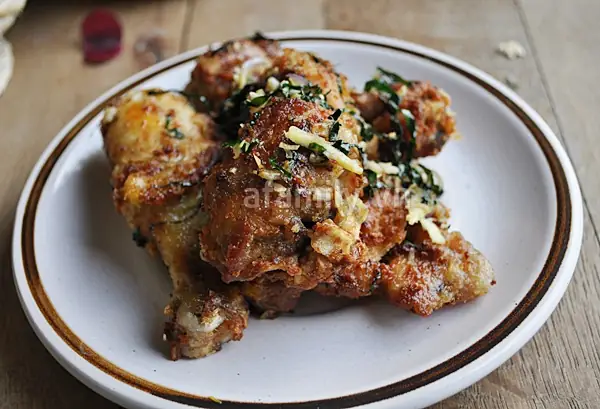 Cách Nấu Thịt Gà Rang Thơm Ngon Đậm Đà Chuẩn Vị Gia Đình