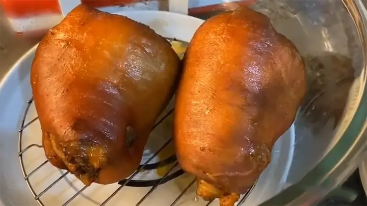 Cách Nấu Thịt Giò Ngon Mềm, Đậm Đà Chuẩn Vị Gia Đình